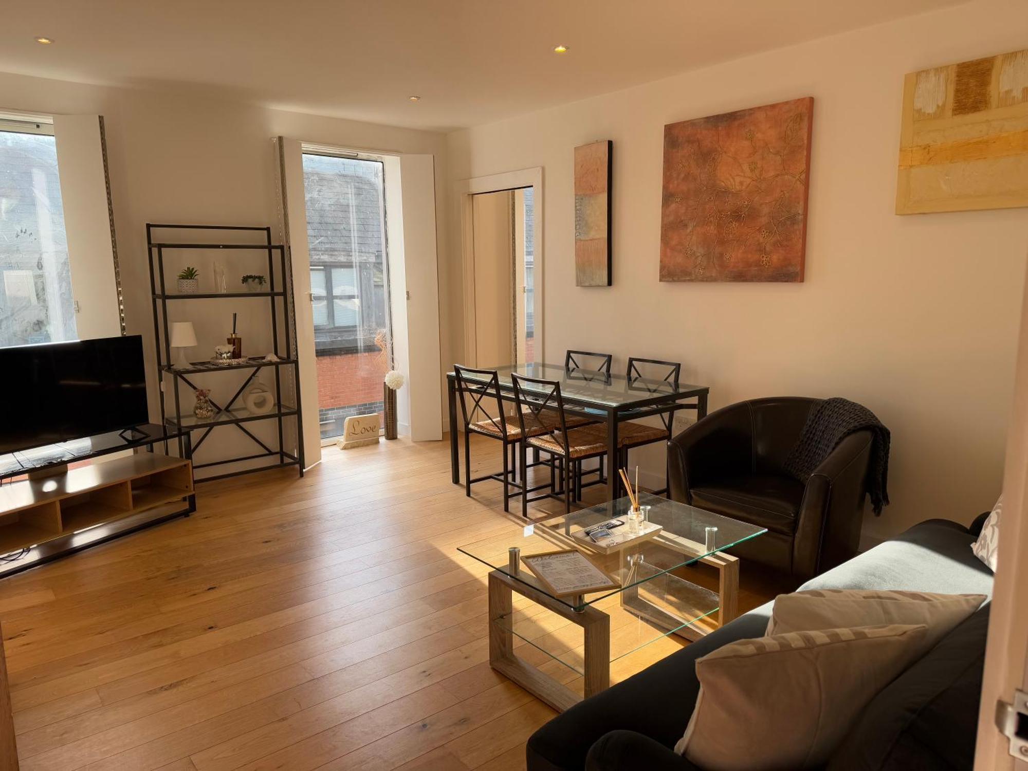 לינקולן Central, Modern And Peaceful, Lovely Cathedral Views, Two-Bed Apartment With 40" Smart Tv & Free Onsite Parking מראה חיצוני תמונה